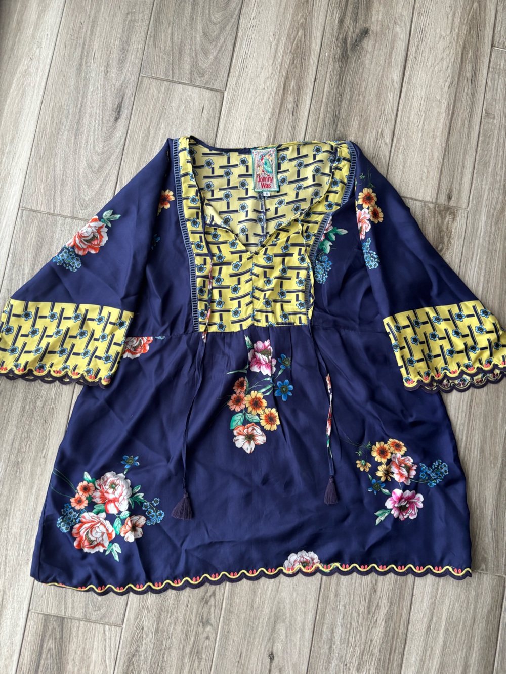 Johnny Was Womenโs Navy Floral silk Tunic shirt with Yellow Trim